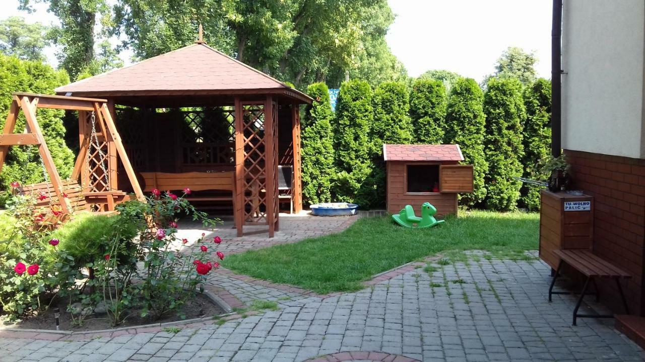 Pokoje Goscinne "Lenka" Ciechocinek Exterior foto